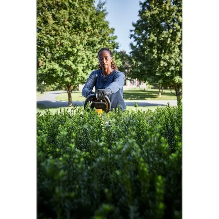 54v-xr-fv-hedge-trimmer-1x9ah-55862-wlononwcrfkpi.webp