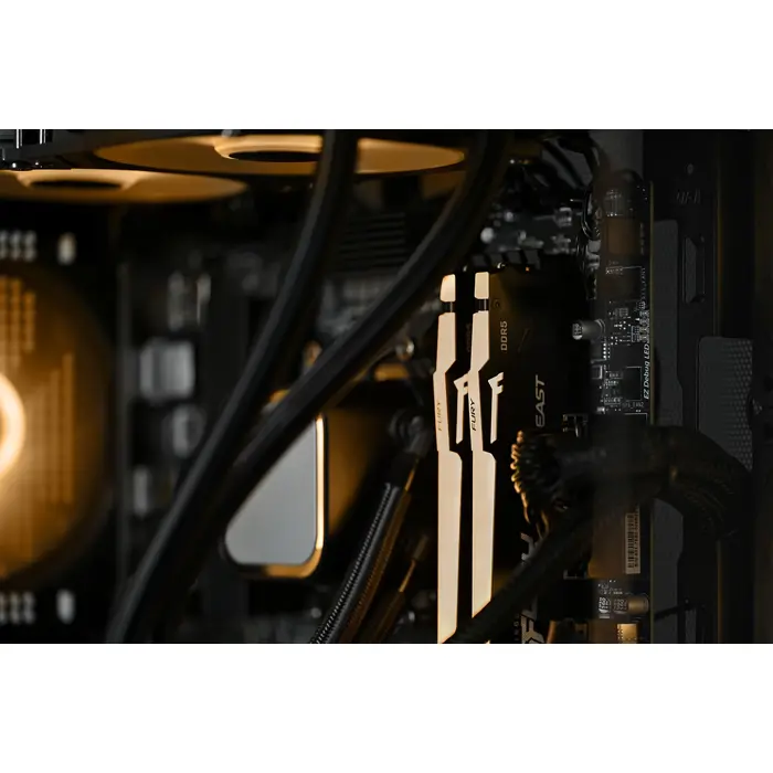 actina-gaming-gameon-30066-komacngip0620.webp