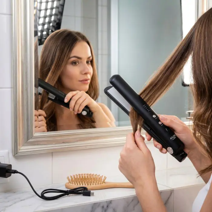 adler-wireless-travel-hair-straightener-with-usb-c-160190220-67434-e0020927.webp