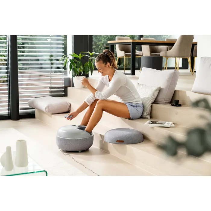 beurer-fm-120-2-in-1-shiatsu-foot-massager-grey-51425-10029-w.webp