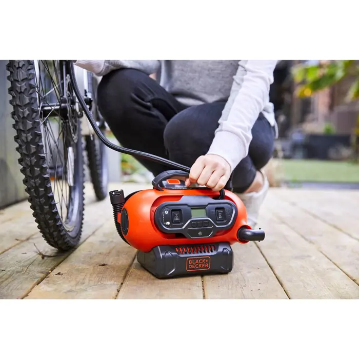 black-decker-bdcinf18n-qs-air-compressor-160-lmin-accigar-li-31098-nakbdekom0004.webp