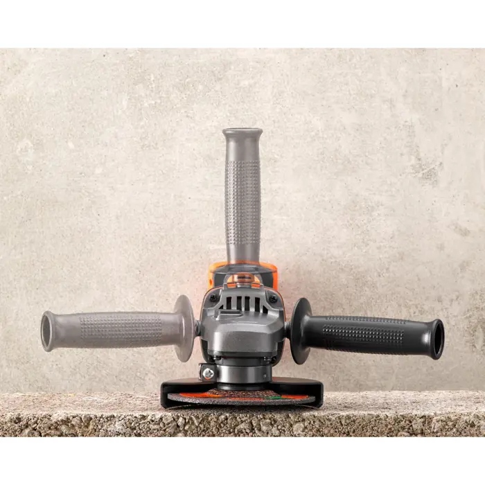 blackdecker-cordless-angle-grinder-bcg720m1-18volt-85938-bcg720m1-qw-w.webp