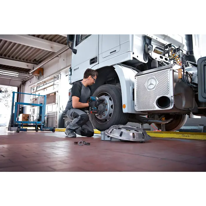 bosch-cordless-impact-wrench-biturbo-gds-18v-1000-profession-19014-06019j8300-w.webp