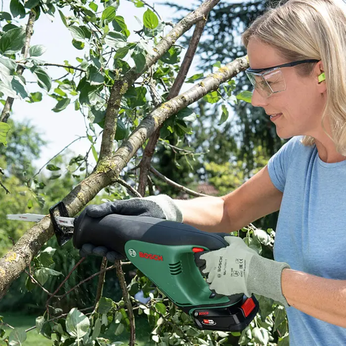bosch-cordless-saber-saw-advancedrecip-18-greenblack-li-ion--74374-06033b2403-w.webp