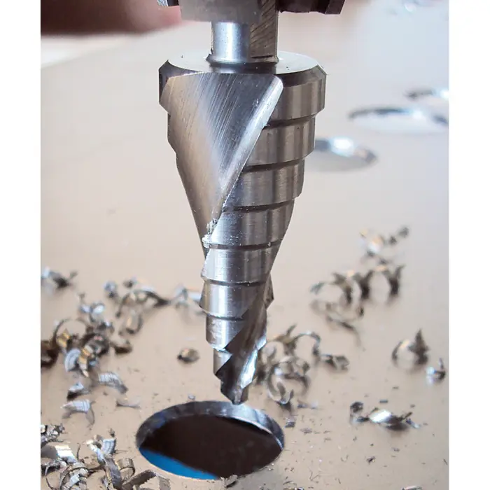 bosch-hss-step-drill-6mm-30mm-13-steps-with-spiral-flute-659-2608597520-w.webp