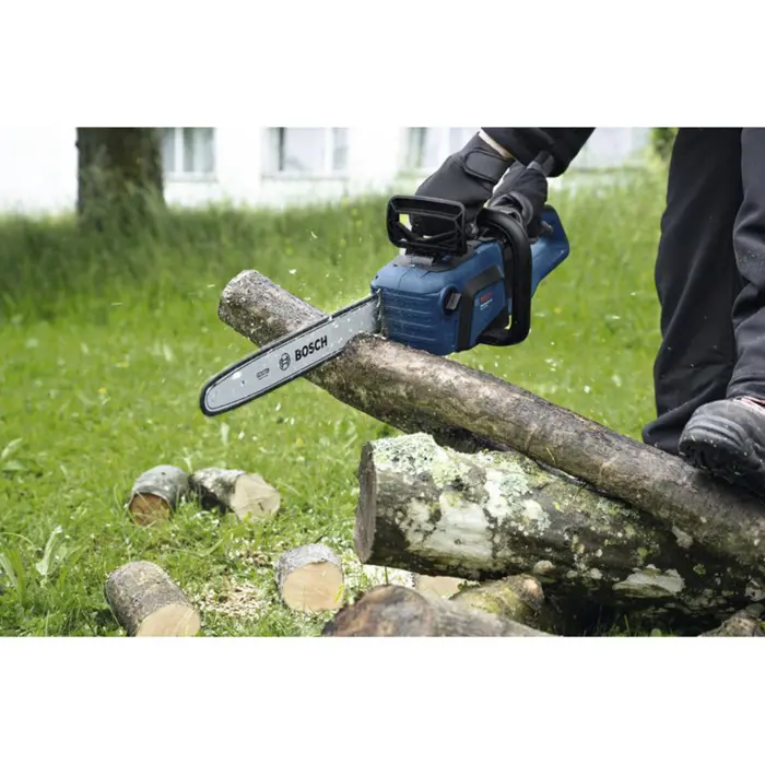bosch-powertools-cordless-chainsaw-gke-18v-40-professional-1-33151-06008d3001-w.webp