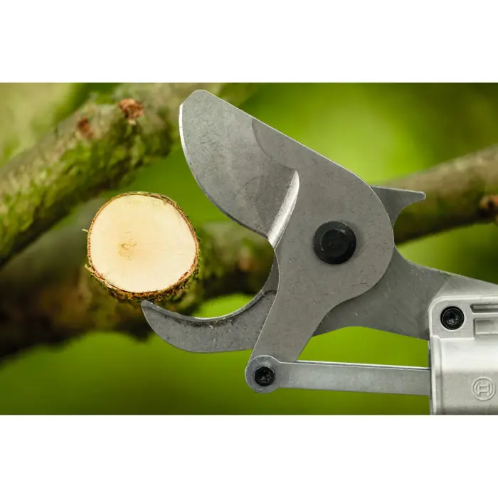 bosch-powertools-cordless-garden-shears-ggp18v-45ep-stainles-73902-06008d8002-w.webp