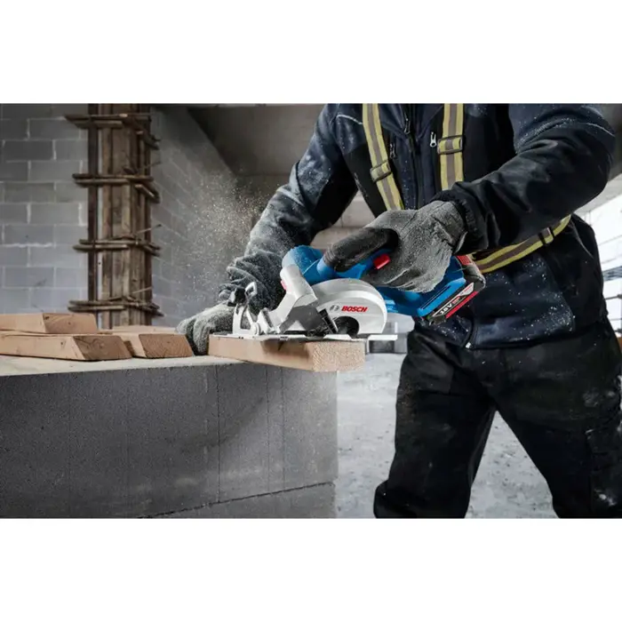 bosch-powertools-cordless-handheld-circular-saw-gks-18v-51-p-96806-06019m3120-w.webp