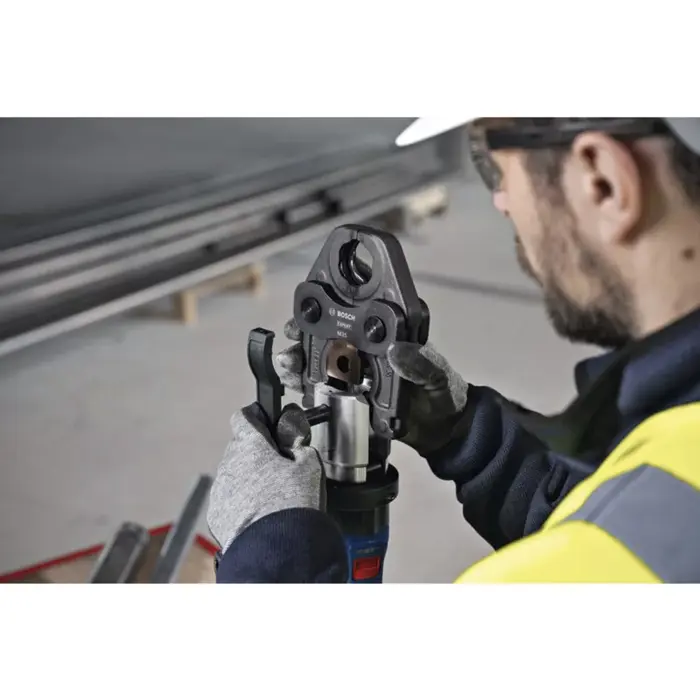 bosch-powertools-cordless-pressing-tool-gpt-18v-32-professio-13177-06019m2102-w.webp
