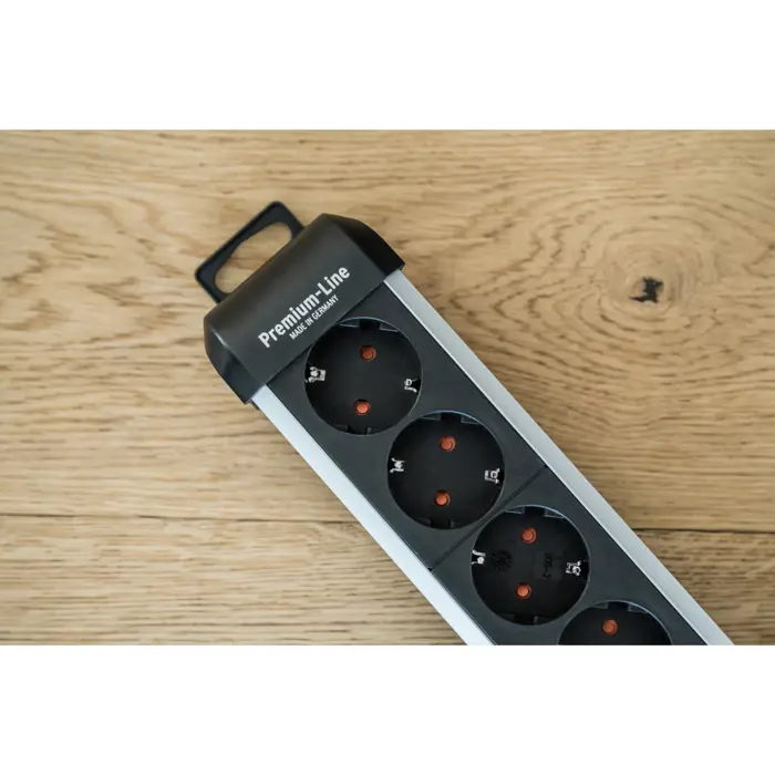 brennenstuhl-premium-alu-line-10-way-black-3m-with-switch-91664-1391030000-w.webp