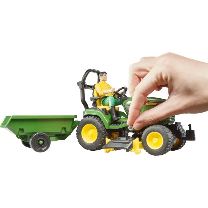 brother-bworld-john-deere-mowing-the-lawn-62104-54583-62104-w.webp