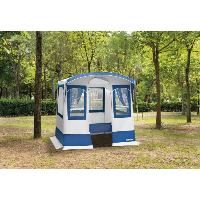 brunner-kitchen-tent-camp-inn-0426013n-67655-e0003617.webp