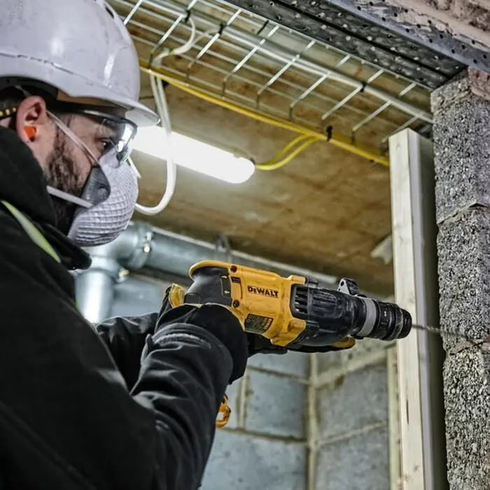 dewalt-d25134k-qs-rotary-hammer-800-w-keyless-10247-neldewmud0004.webp