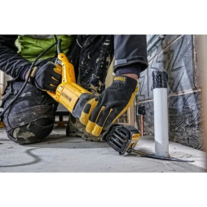 dewalt-dwe305pk-qs-reciprocating-saw-2800-spm-1100-w-black-y-13963-neldewpsa0001.webp