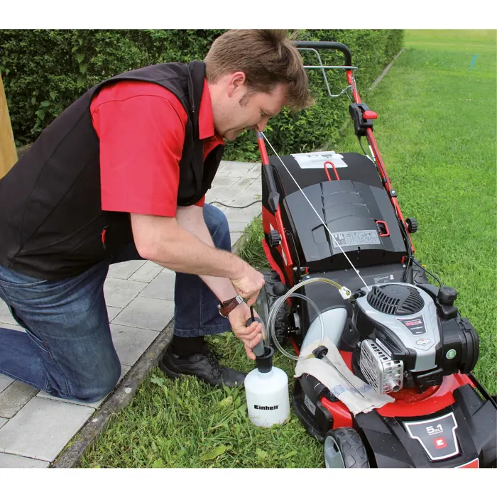 einhell-petrol-and-oil-suction-pump-greyblack-71192-3407000-w.webp