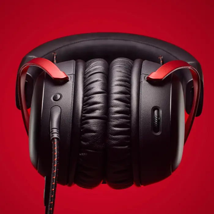 hyperx-cloud-iii-gaming-headset-blackred-9014-wlononwcripjp.webp
