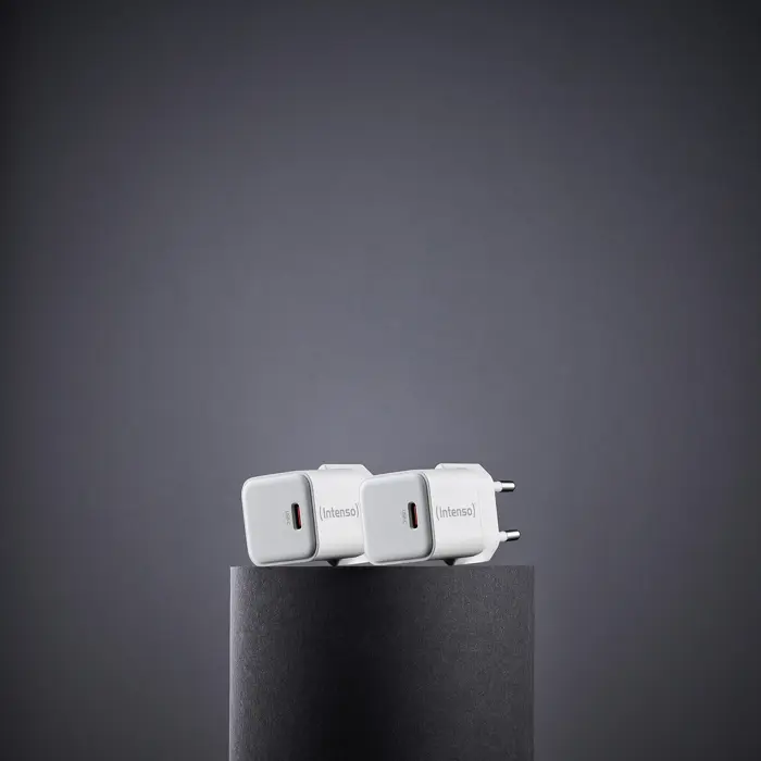intenso-power-adapter-w30c-2-pack-gan-white-30watt-7538-7803032-w.webp