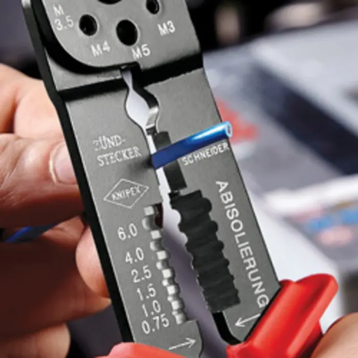 knipex-97-21-215-b-crimping-tool-72615-9721215b-w.webp