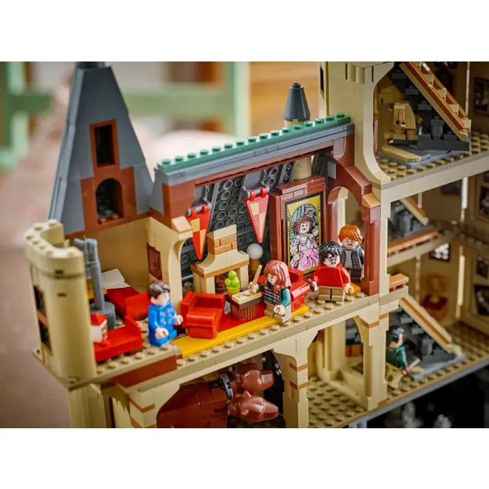 lego-harry-potter-76454-hogwarts-castle-the-main-tower-23778-klolegleg1858.webp