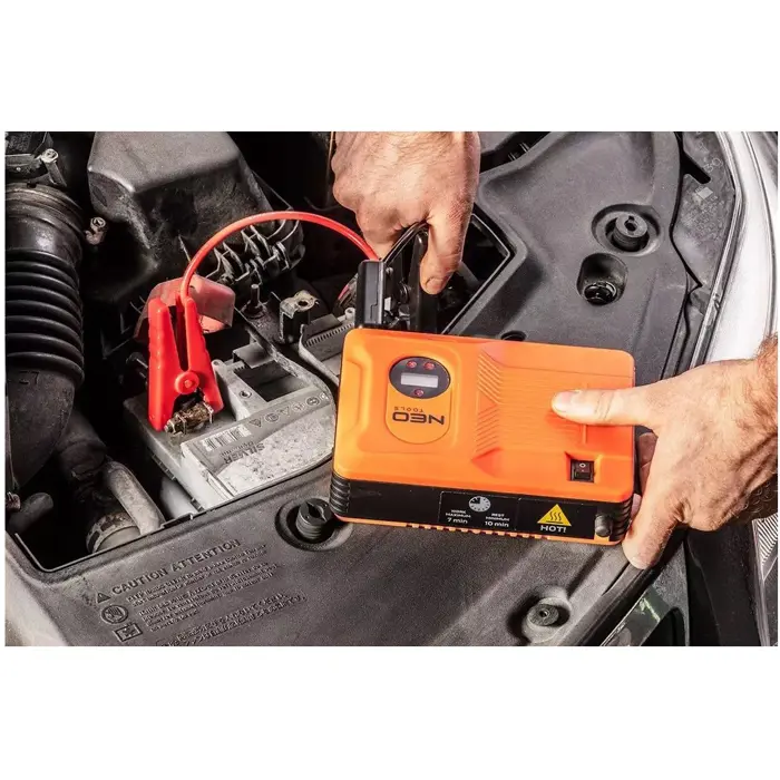 neo-tools-jumpstarter-starting-device-14ah-power-bank-35-bar-53345-naknoluwi0001.webp