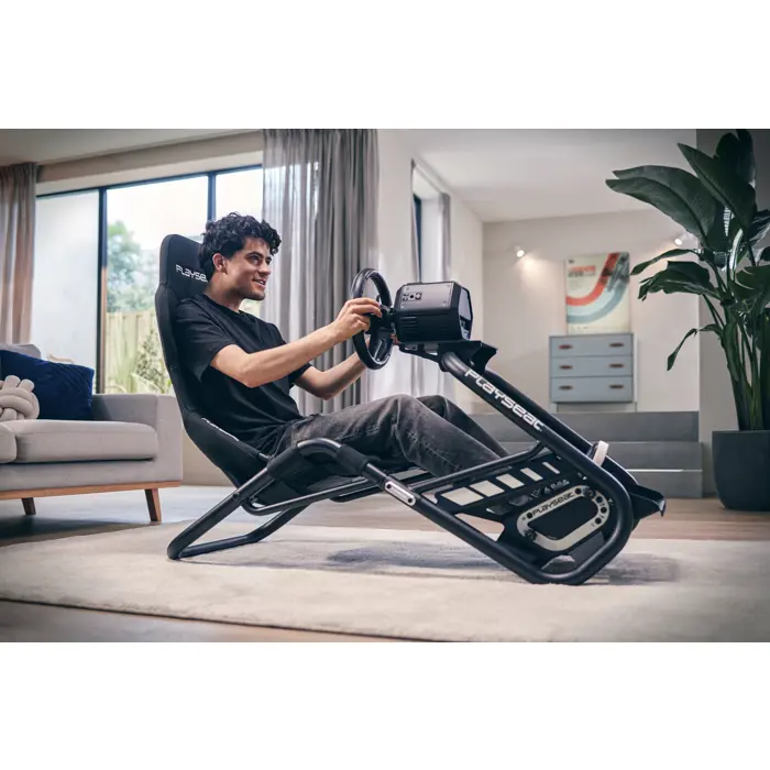 playseat-trophy-black-1691-8717496872975-c.webp