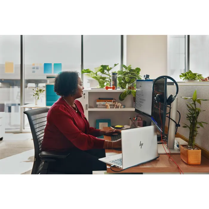 poly-blackwire-3320-stereo-microsoft-teams-certified-usb-c-h-82029-wlononwcrcm27.webp