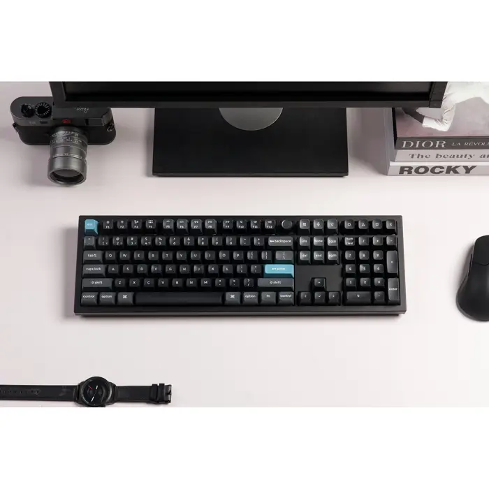 q6-ultra-8k-black-de-layout-keychron-silk-pom-red-hot-swap-a-53245-q6u-m1-de-w.webp