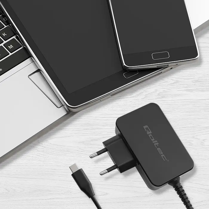 qoltec-52386-gan-power-pro-charger-1xusb-c-65w-5-20v-3-325a--37884-ladqocsic0043.webp