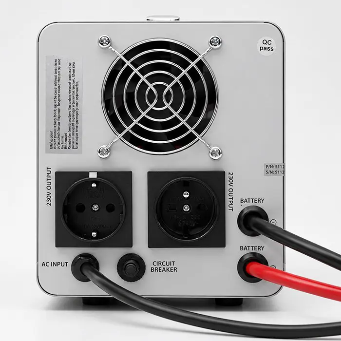 qoltec-zasilacz-awaryjny-ups-pure-sine-wave-1000va720w-przet-18341-wlononwcrtarn.webp