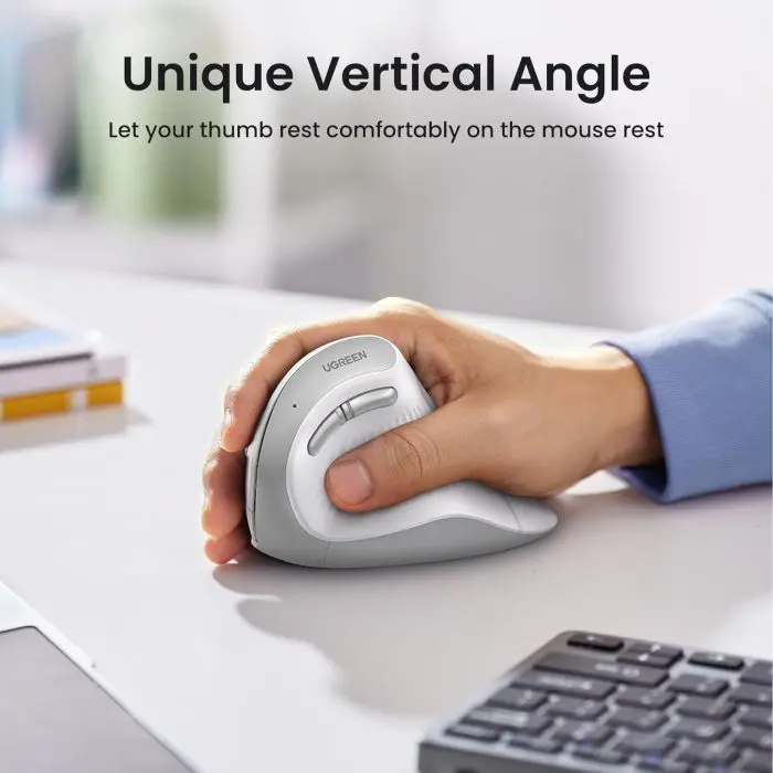 ugreen-wireless-ergonomic-vertical-mouse-with-bluetooth-and--335-e0013757.webp
