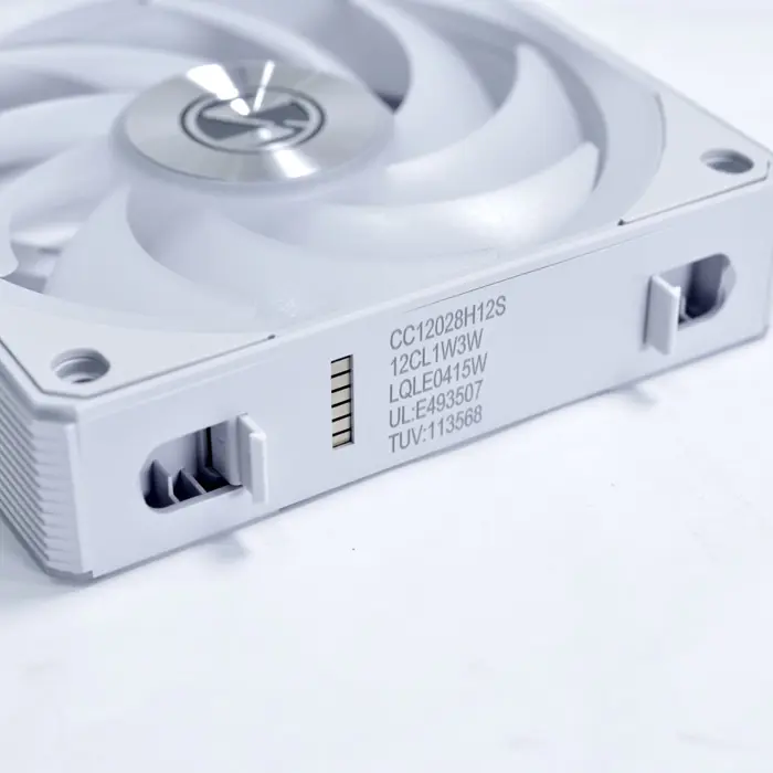 white-wireless-lian-li-uni-fan-3-pack-fan-120mm-58087-wlononwcrmttt.webp